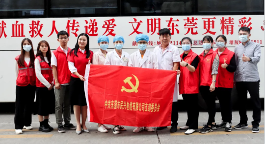 热血奉献，爱心永恒 | 冰球突破人踊跃参与无偿献血活动